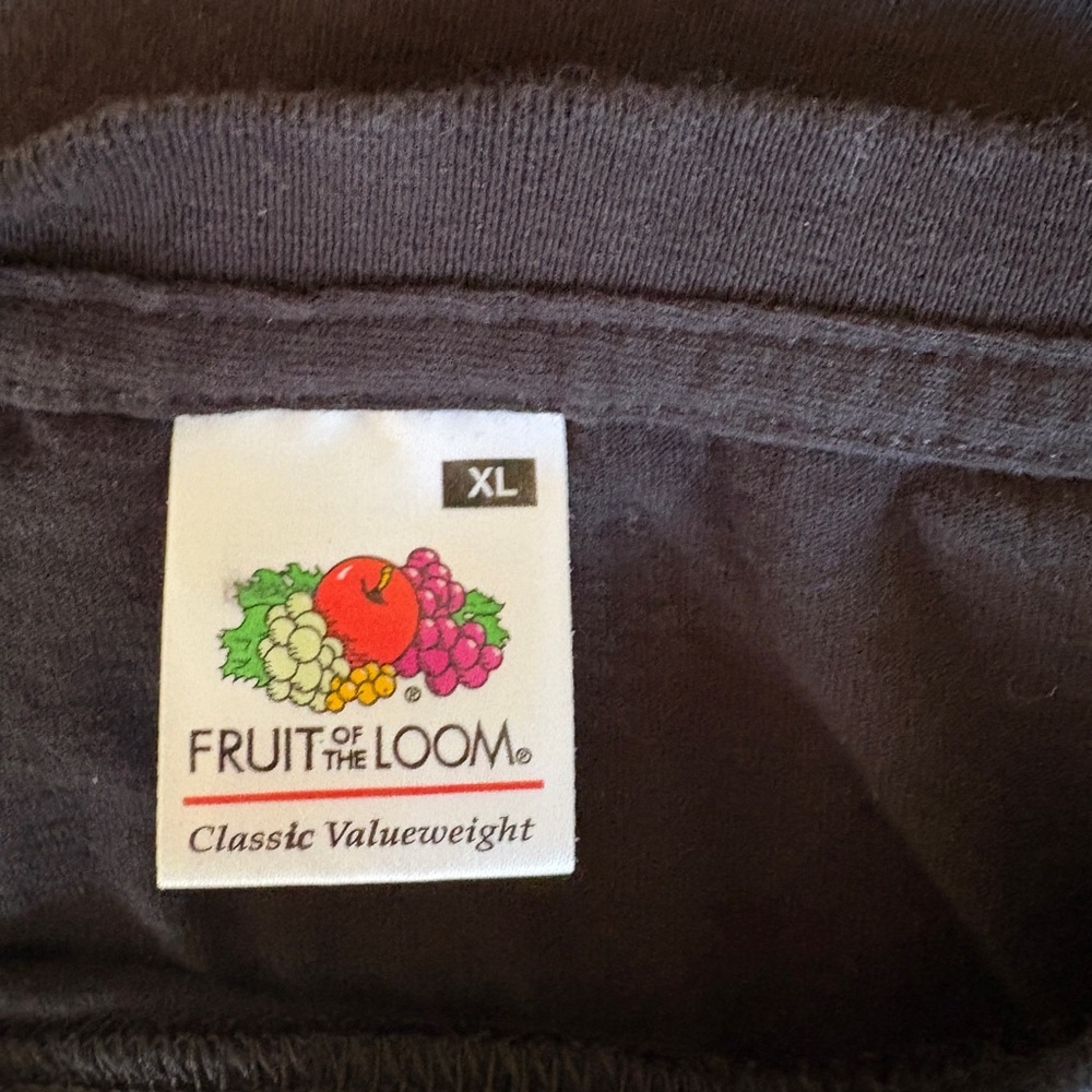 Fruit of the Loom Berlin Drinking Team Germany Tee - Black with Yellow & Red - Picture 3 of 8